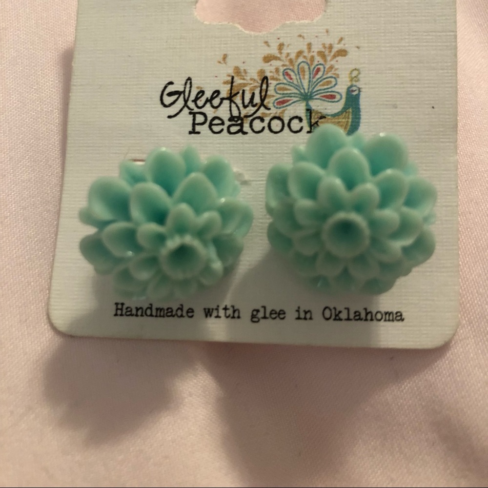 NWT Gleeful Peacock Candy Flowers Stud Earrings